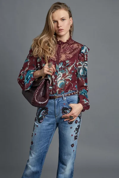 Look 24